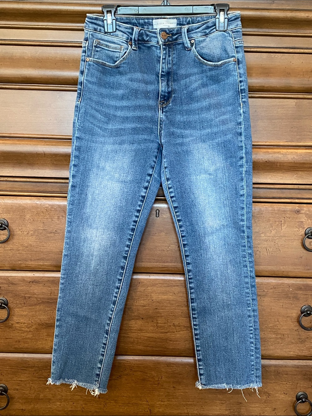 Risen High Waist Slim Fit Jeans Size 11 inseam approx 25 1/2”